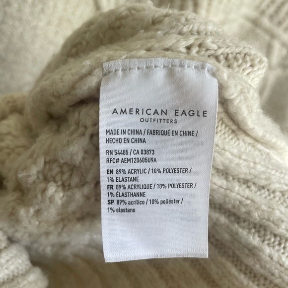 American Eagle Patchwork Knit White Crewneck Sweater Cozy Winter Small - Picture 5 of 5